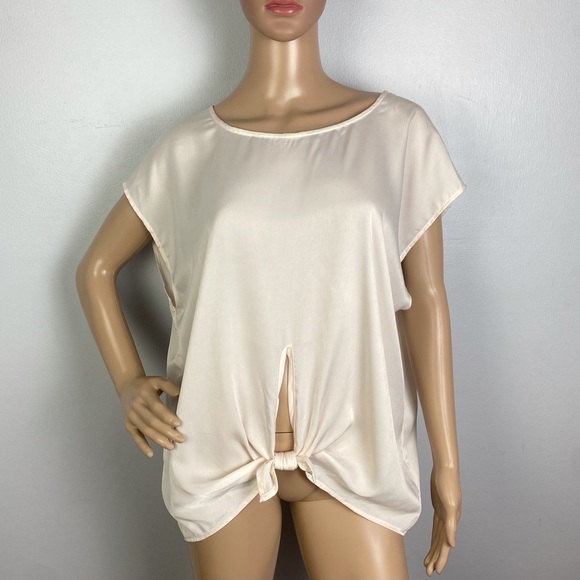 SHOW ME YOUR MUMU BEIGE TIE FRONT TOP - Picture 2 of 12